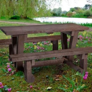 Beaumauris Walk-Through Traditional Picnic Table